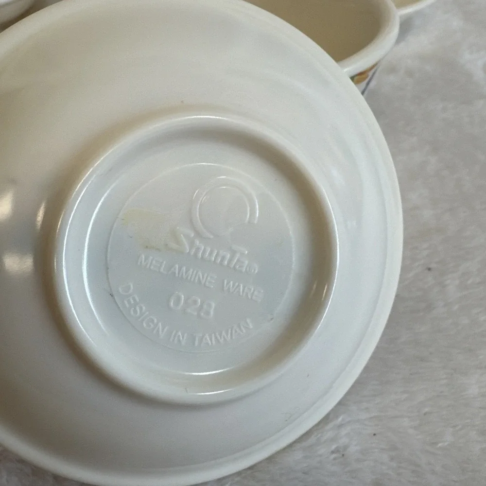 ShunTa Melamine Ware Miniature Tea Cups Saucers Floral Pattern Set of‎ 4 Taiwan
